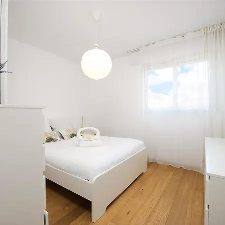 Apartment Licorne - Somptueux 3 Pieces - Frontiere De Monaco