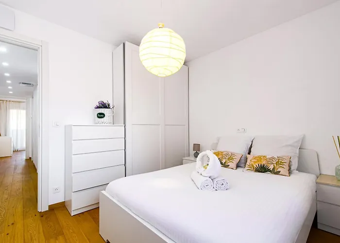 Licorne - Somptueux 3 Pieces - Frontiere De Monaco *